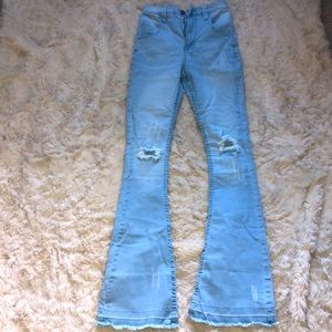 PRETTY LITTLE THING: bootcut jeans